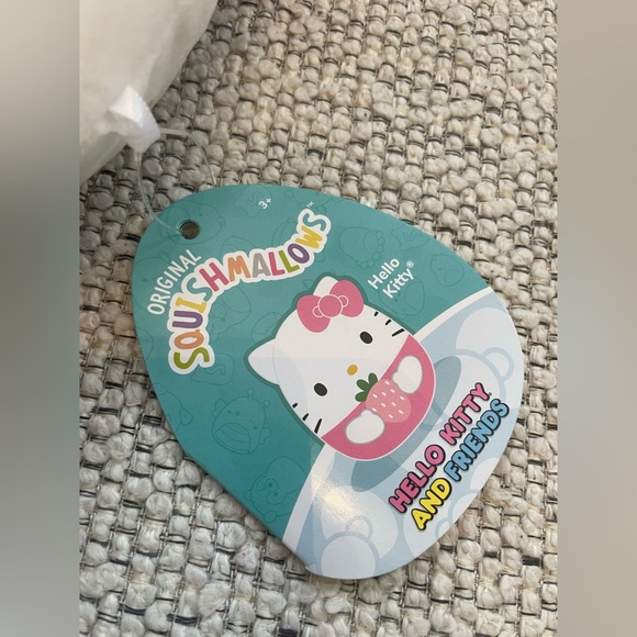 BNWT Sanrio Squishmallow Hello Kitty holding strawberry - Picture 5 of 5